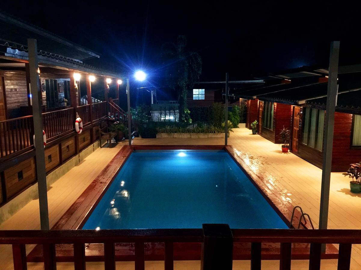 Chuchaiburi Sri אמפווה מראה חיצוני תמונה